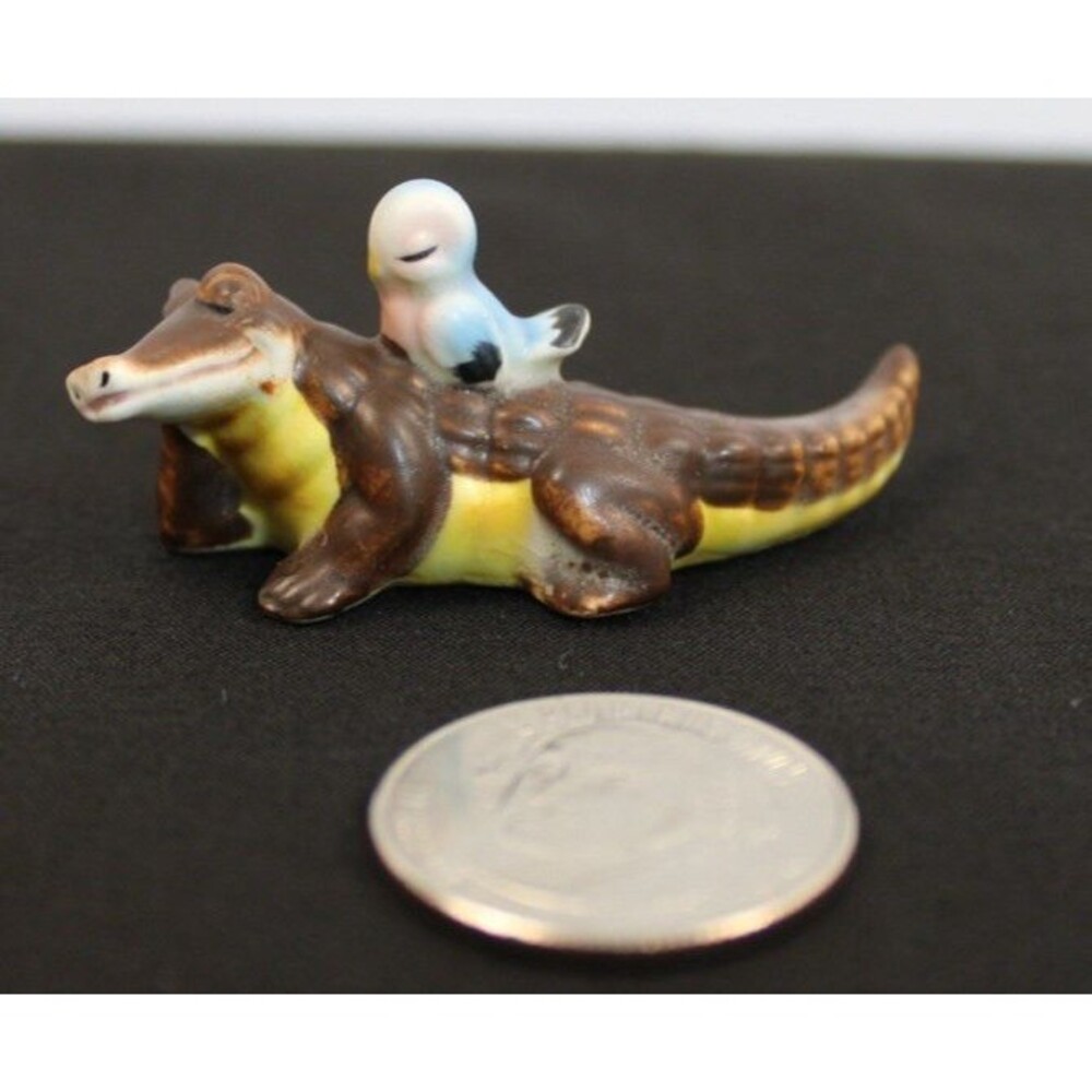 Josef Originals Miniature Sleeping Alligator w/ Bird on Back Figurine Crocodile